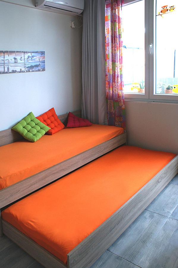 Sunny Studio With Parthenon View Balcony Atenas Exterior foto